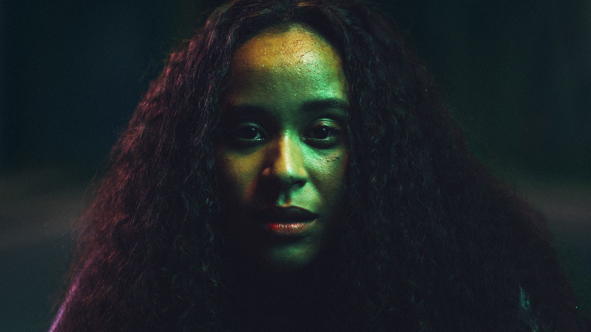 Medusa (2021) - Wie QVC