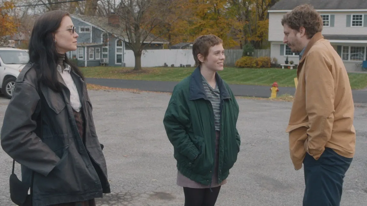 Gesehen: The Adults (2023) - Melancholische Arrested Development