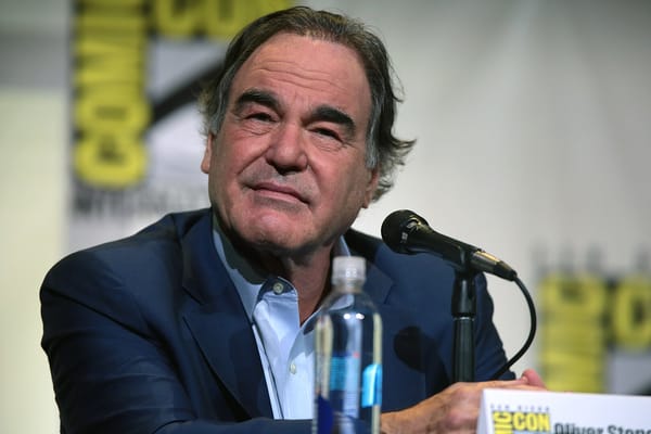 Wie Oscar-Preisträger Oliver Stone Diktatoren Propaganda anbot