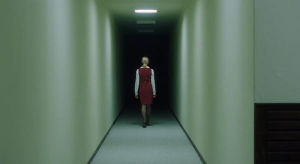 Gesehen: Hotel (2004) - Uncanny Angsträume