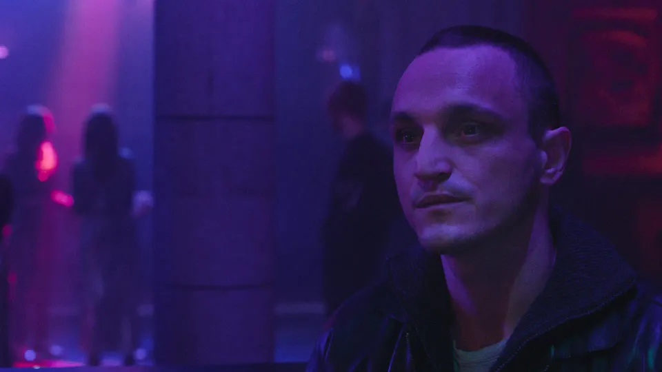 Gesehen: Disco Boy (2023) - Kolonialistischer Gleichmacher